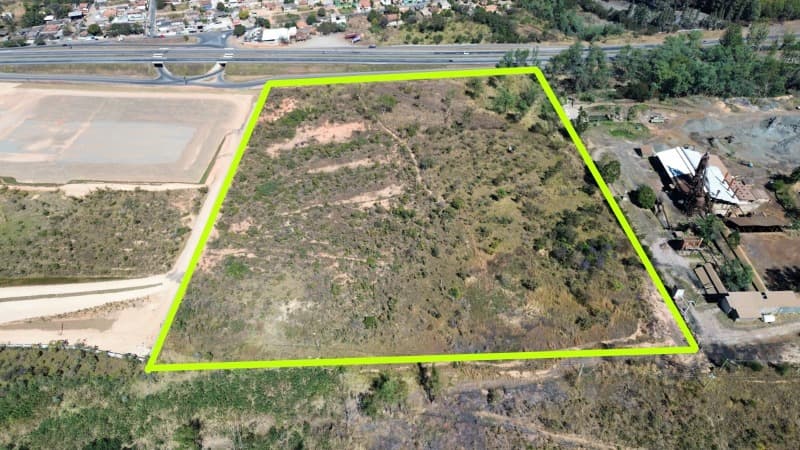 Foto 2 de 13: Terreno em leilão em Sete Lagoas - MG, bairro Barreiro — LOTE 002 TERRENO l ÁREA DE 8,05 HAS l ÀS MARGENS DA BR-040 l BAIRRO BARREIRO l SETE LAGOAS/MG l DESO