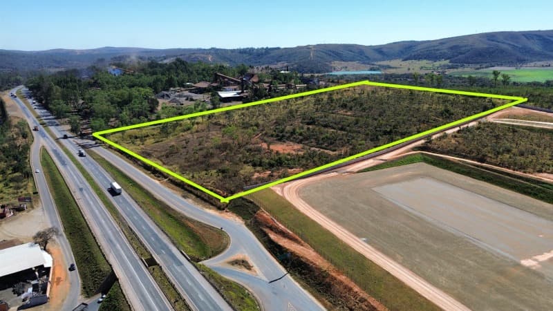 Foto 11 de 13: Terreno em leilão em Sete Lagoas - MG, bairro Barreiro — LOTE 002 TERRENO l ÁREA DE 8,05 HAS l ÀS MARGENS DA BR-040 l BAIRRO BARREIRO l SETE LAGOAS/MG l DESO