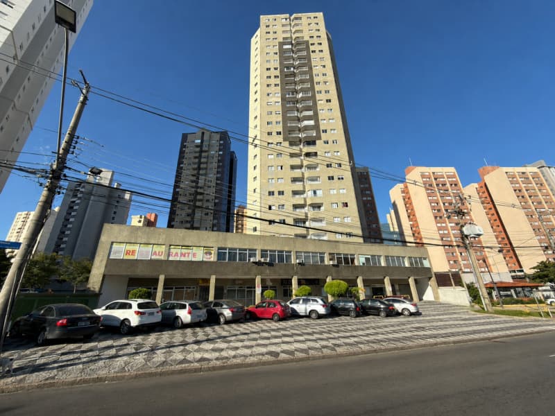 Foto 1 de 10: Comercial em leilão em Curitiba - PR, bairro Cristo Rei — LOTE 001 LOJA A l 478,96M² l EDIFÍCIO MANUEL NUNES DA COSTA l AV. AFFONSO CAMARGO, Nº 2125, CURITIBA