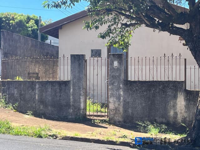 Foto 3 de 3: Casa em leilão em Batatais - SP, bairro Santo Antônio — Casa - Santo Antônio, Batatais/SP