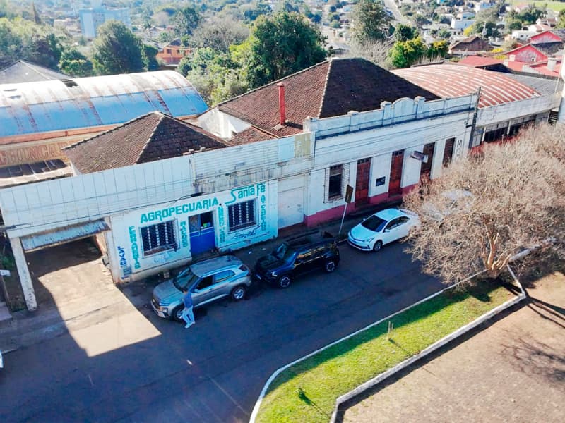 Foto 1 de 2: Terreno em leilão em Cruz Alta - RS — LOTE 001 Imóvel na Avenida Padre Pacheco 433, 447, 467 em Cruz Alta/RS