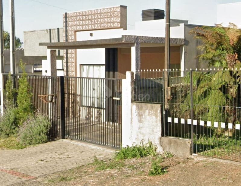 Foto 2 de 6: Casa em leilão em Guarapuava - PR, bairro Vila Bela — LOTE 002 Casa em terreno de 126m² - Guarapuava, PR