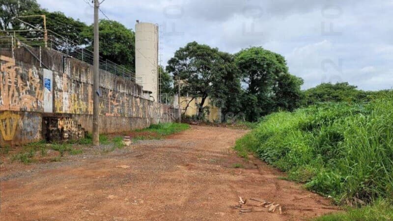 Foto 1 de 6: Terreno em leilão em Sumaré - SP, bairro Jardim São Roque — LOTE 028 Terreno com 1.009m², Jardim São Roque - Sumaré, SP