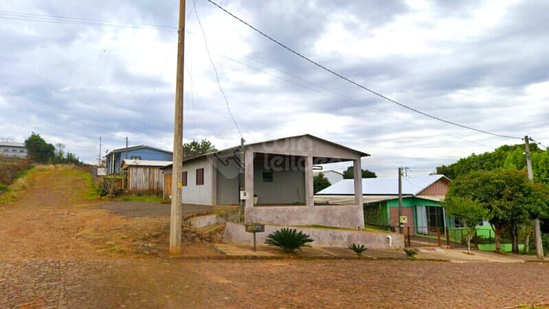 Foto 1 de 3: Casa em leilão em Salvador Das Missões - RS, bairro Centro — LOTE 033 Casa sobre terreno de 322m² - Salvador das Missões, RS