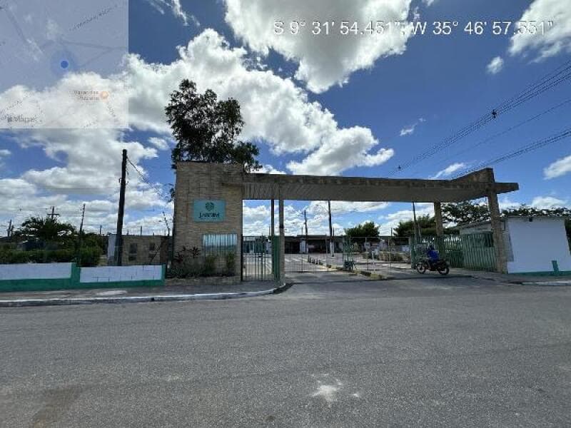 Casa em leilão em Maceió - AL — LOTE 003 IMÓVEL