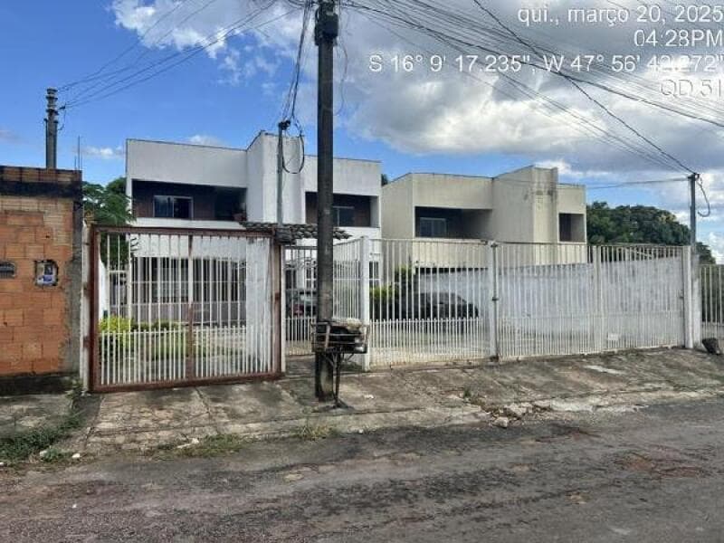 Apartamento em leilão em Luziânia - GO — LOTE 087 IMOVEL