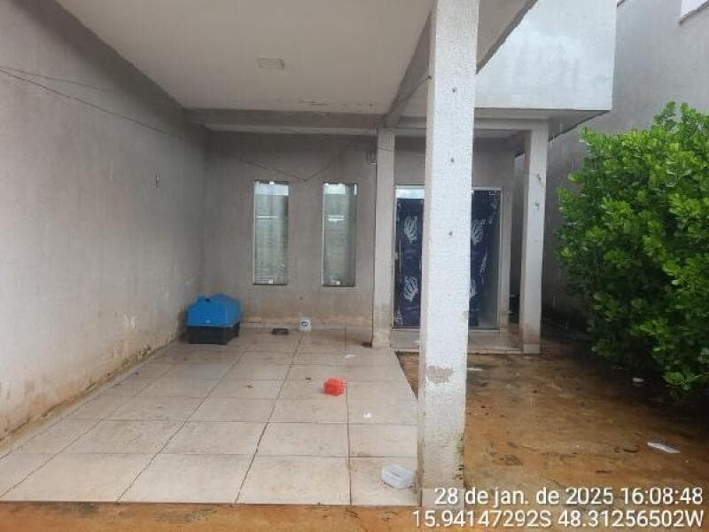 Casa em leilão em Santo Antônio Do Descoberto - GO — LOTE 111 IMOVEL