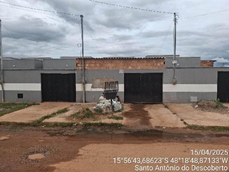 Casa em leilão em Santo Antônio Do Descoberto - GO — LOTE 120 IMÓVEL