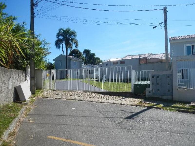 Casa em leilão em Araucária - PR — LOTE 186 IMOVEL