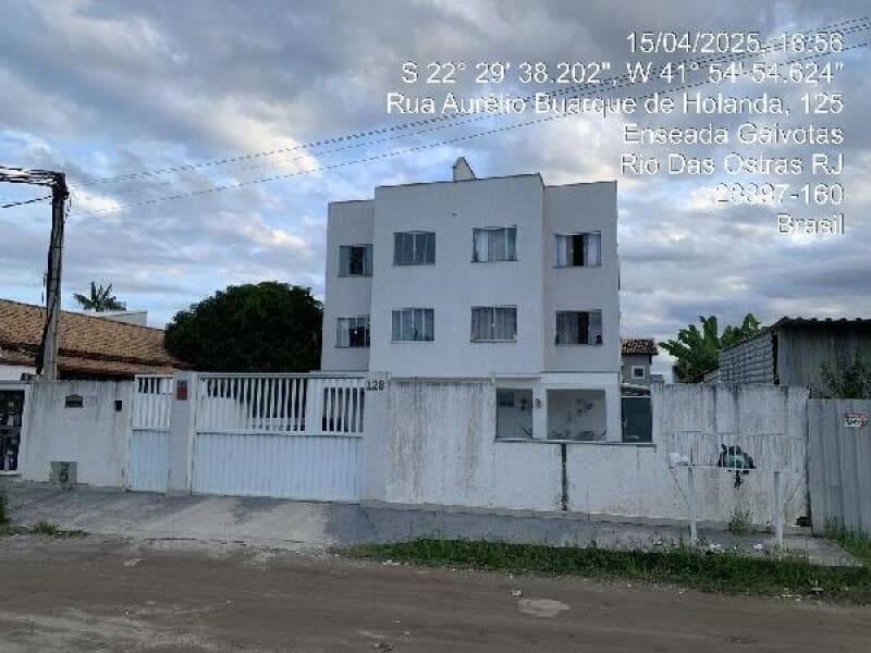 Apartamento em leilão em Rio Das Ostras - RJ — LOTE 221 IMOVEL