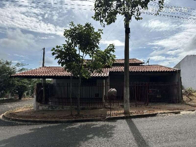 Casa em leilão em Cosmorama - SP — LOTE 451 IMÓVEL