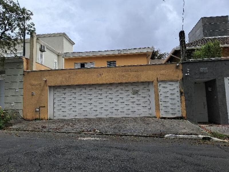Casa em leilão em São Paulo - SP — LOTE 440 IMOVEL