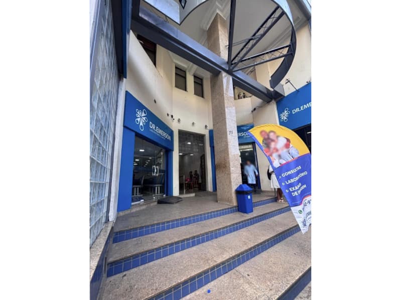 Foto 1 de 12: Comercial em leilão em Nova Iguaçu - RJ, bairro Centro — LOTE 007 IMOVEL