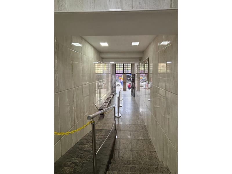 Foto 3 de 12: Comercial em leilão em Nova Iguaçu - RJ, bairro Centro — LOTE 007 IMOVEL