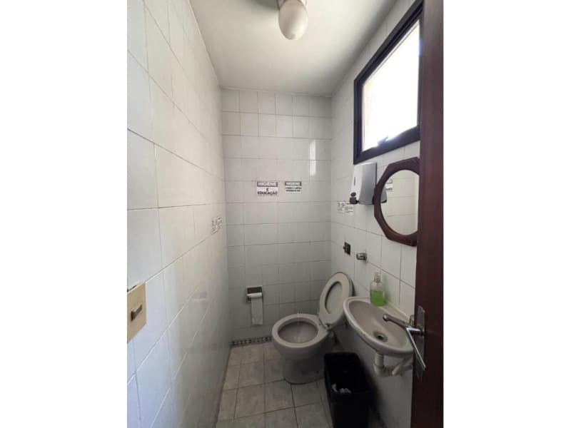 Foto 10 de 12: Comercial em leilão em Nova Iguaçu - RJ, bairro Centro — LOTE 007 IMOVEL