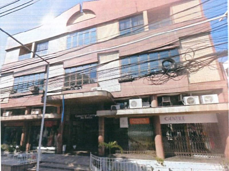 Foto 1 de 3: Comercial em leilão em Rio Bonito - RJ, bairro Centro — LOTE 008 IMOVEL