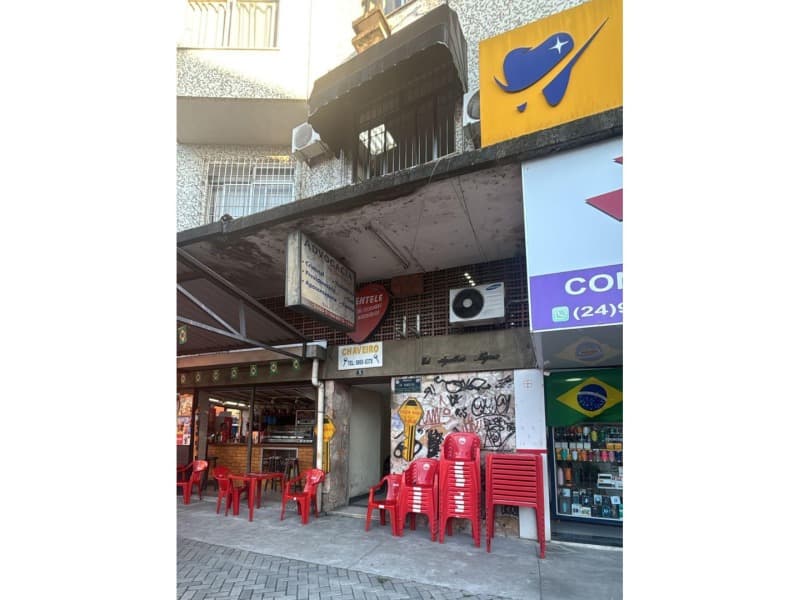 Foto 1 de 17: Comercial em leilão em Resende - RJ, bairro Centro — LOTE 009 IMOVEL