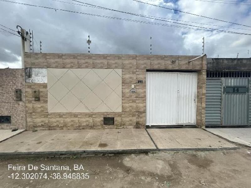 Casa em leilão em Feira De Santana - BA, bairro Tomba — LOTE 018 IMOVEL