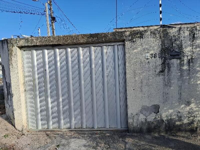 Casa em leilão em Horizonte - CE, bairro Buenos Aires — LOTE 044 IMOVEL