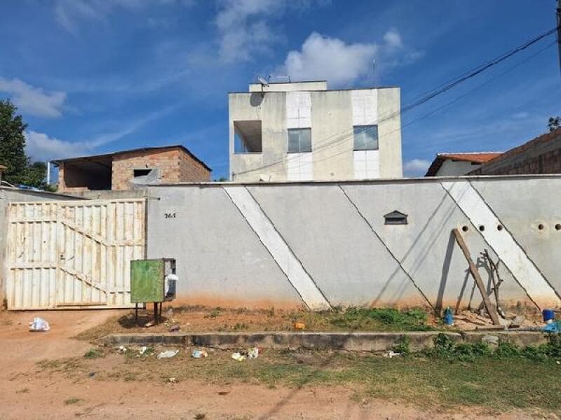 Apartamento em leilão em Esmeraldas - MG, bairro Vale do Palmital — LOTE 130 IMOVEL