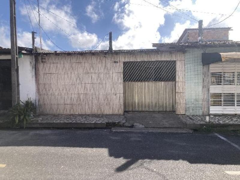 Casa em leilão em Belém - PA, bairro Tenone — LOTE 174 IMOVEL