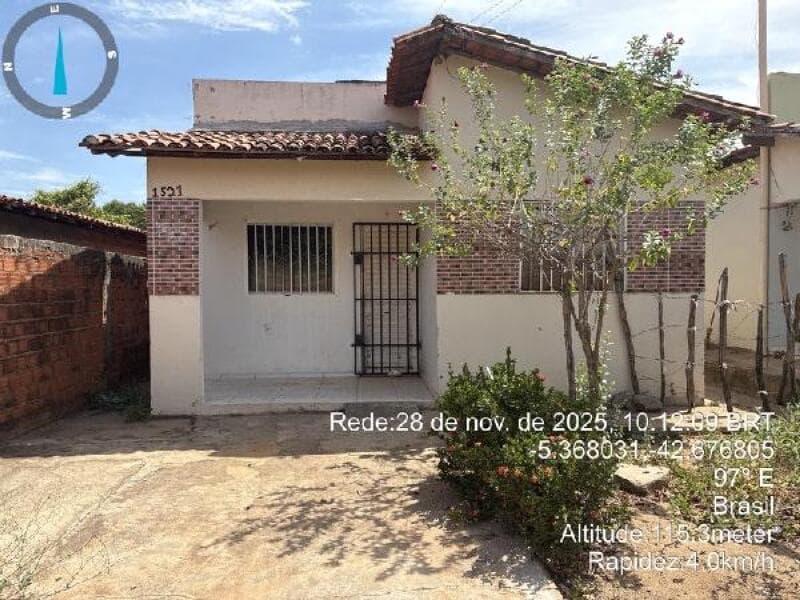 Casa em leilão em Demerval Lobão - PI — LOTE 215 IMOVEL