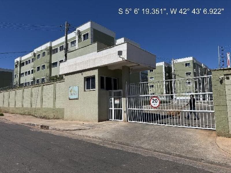 Apartamento em leilão em Teresina - PI — LOTE 223 IMOVEL