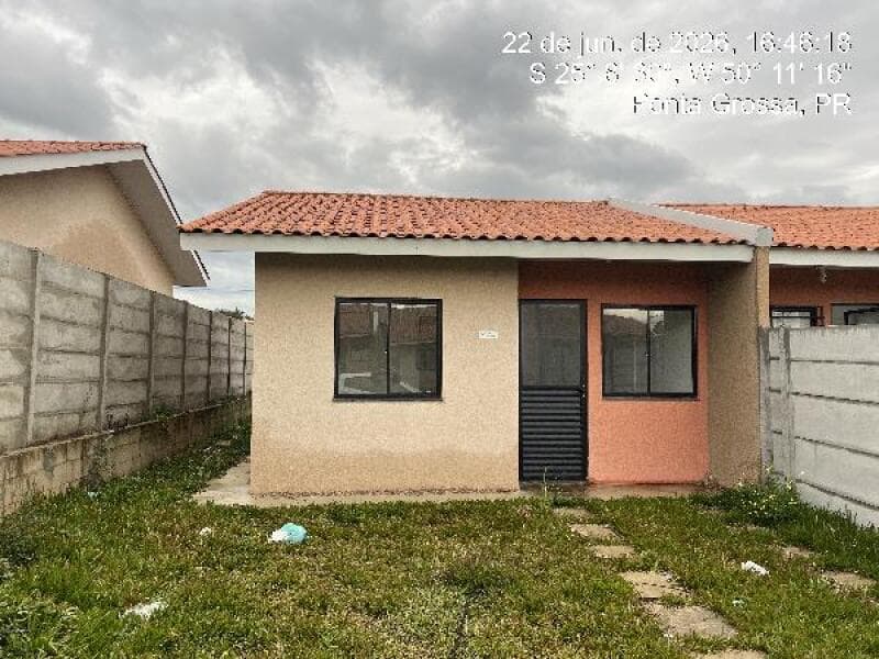 Casa em leilão em Ponta Grossa - PR, bairro Colônia Dona Luiza — LOTE 249 IMOVEL