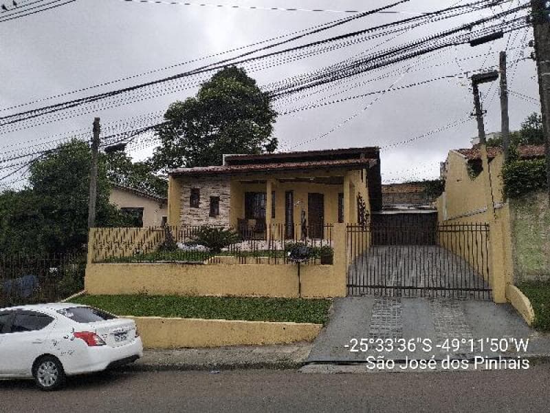 Casa em leilão em São José Dos Pinhais - PR, bairro Pedro Moro — LOTE 250 IMOVEL