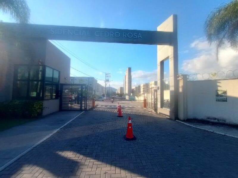 Apartamento em leilão em Rio De Janeiro - RJ, bairro Campo Grande — LOTE 301 IMOVEL