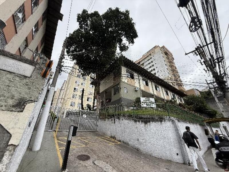 Apartamento em leilão em Rio De Janeiro - RJ, bairro Colegio — LOTE 308 IMOVEL
