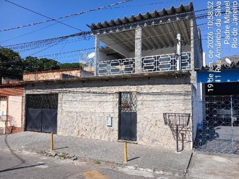 Casa em leilão em Rio De Janeiro - RJ, bairro Padre Miguel — LOTE 319 IMOVEL