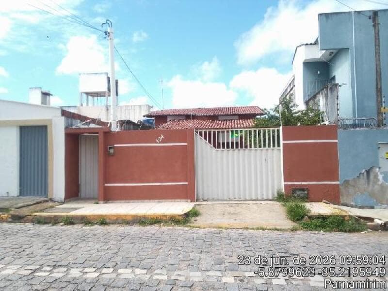 Casa em leilão em Parnamirim - RN, bairro Nova Parnamirim — LOTE 373 IMOVEL