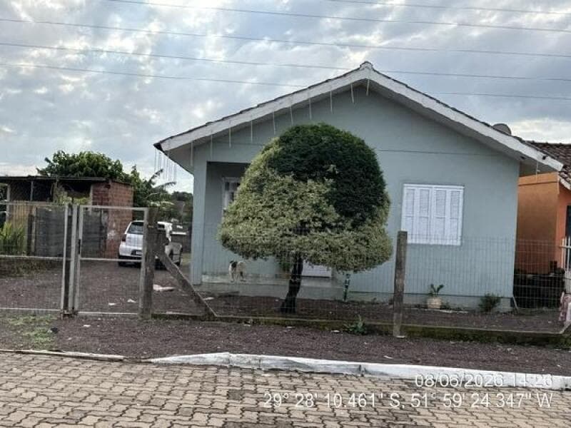 Casa em leilão em Lajeado - RS, bairro Jardim do Cedro — LOTE 387 IMOVEL