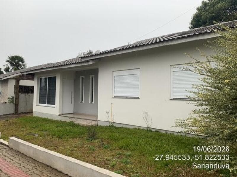 Casa em leilão em Sananduva - RS, bairro Centro — LOTE 401 IMOVEL