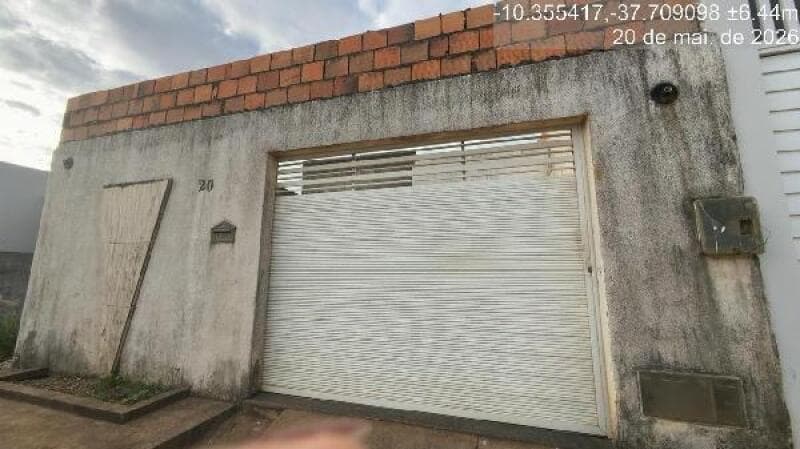 Casa em leilão em Carira - SE, bairro Centro — LOTE 427 IMOVEL