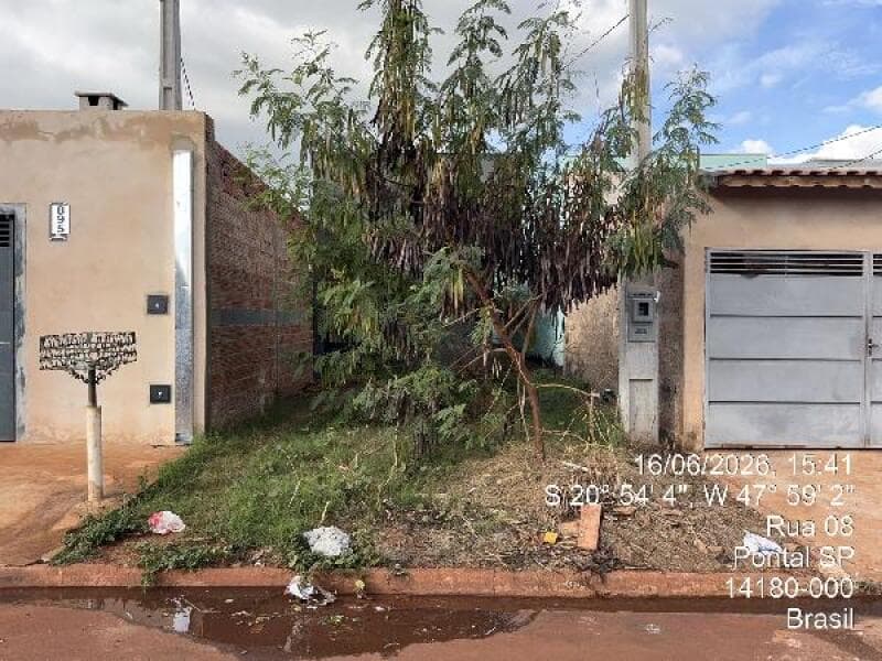 Casa em leilão em Pontal - SP, bairro Centro — LOTE 505 IMOVEL
