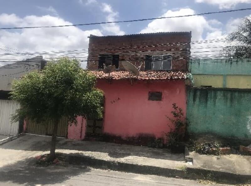 Casa em leilão em Fortaleza - CE — LOTE 046 Casa