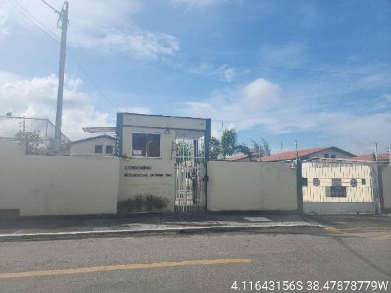Casa em leilão em Horizonte - CE — LOTE 048 Casa