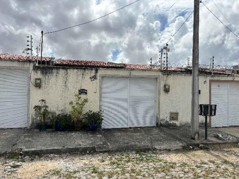 Casa em leilão em Itaitinga - CE — LOTE 054 Casa