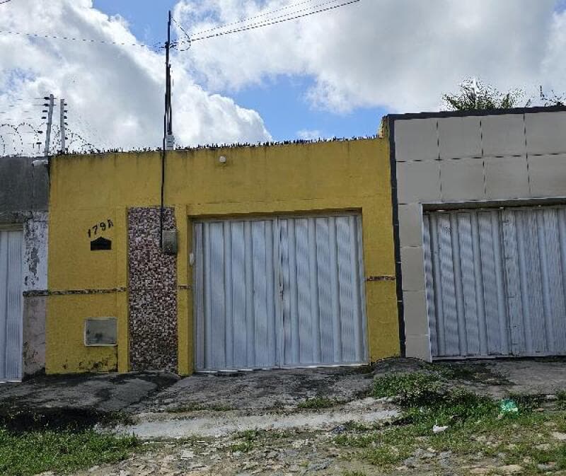 Casa em leilão em Pacatuba - CE — LOTE 056 Casa