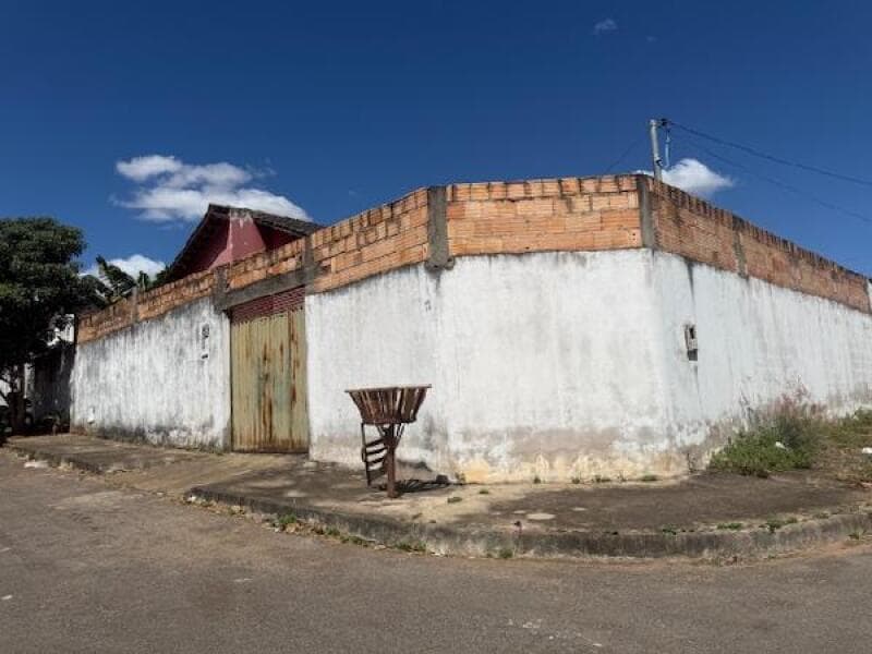 Casa em leilão em Luziânia - GO — LOTE 118 Casa