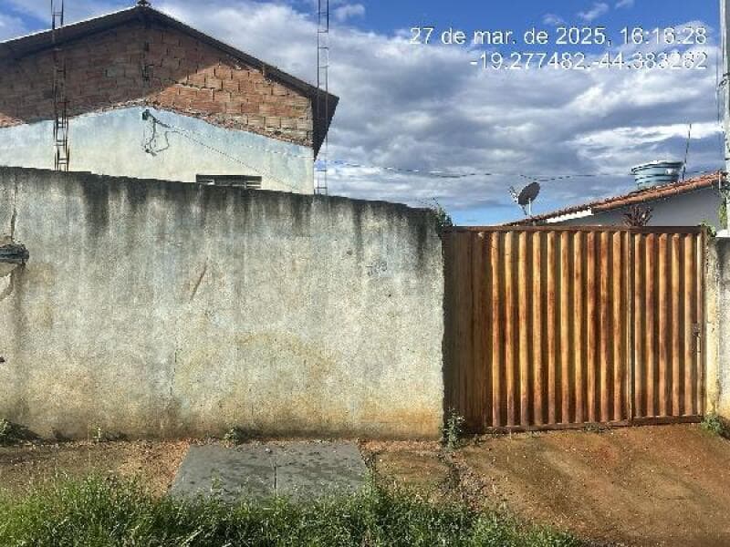 Casa em leilão em Paraopeba - MG — LOTE 173 Casa