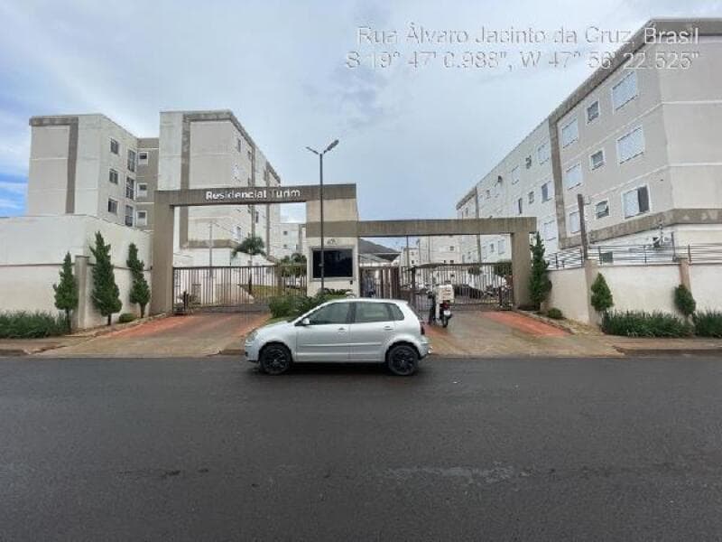 Apartamento em leilão em Uberaba - MG — LOTE 183 Apartamento
