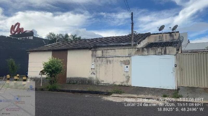 Casa em leilão em Uberlândia - MG — LOTE 186 Casa
