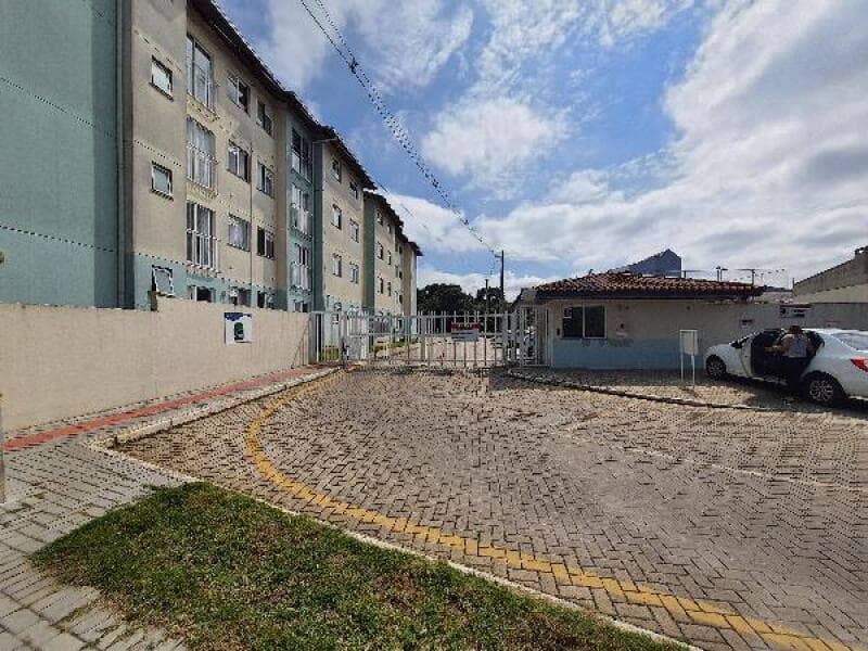 Apartamento em leilão em Araucária - PR — LOTE 252 Apartamento