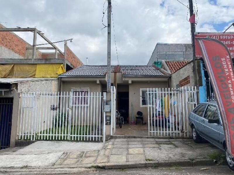 Casa em leilão em Curitiba - PR — LOTE 262 Casa