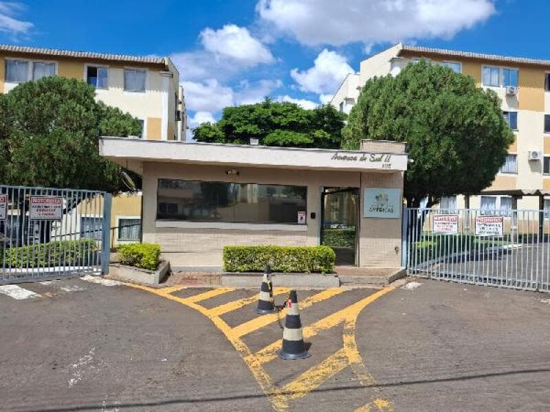 Apartamento em leilão em Londrina - PR — LOTE 272 Apartamento