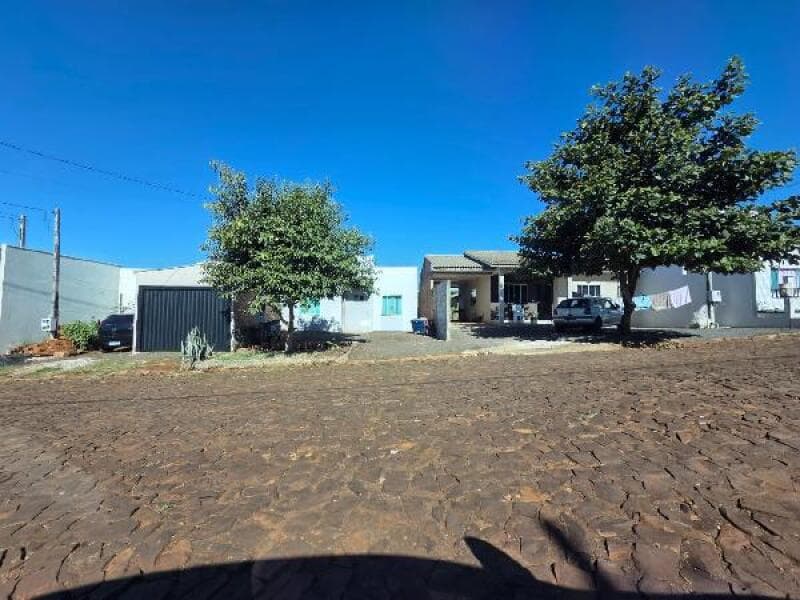 Casa em leilão em Realeza - PR — LOTE 279 Casa
