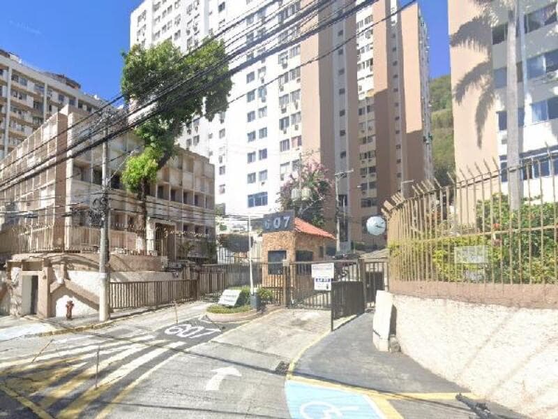 Apartamento em leilão em Rio De Janeiro - RJ — LOTE 332 Apartamento